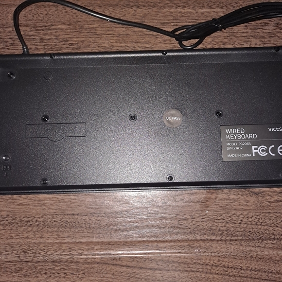 Victsing Wired Keyboard - Picture 5 of 7